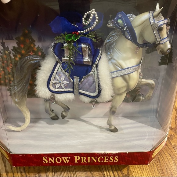 Breyer in Box Snow Princess 2006 Limited Edition #700106 - Picture 6 of 14